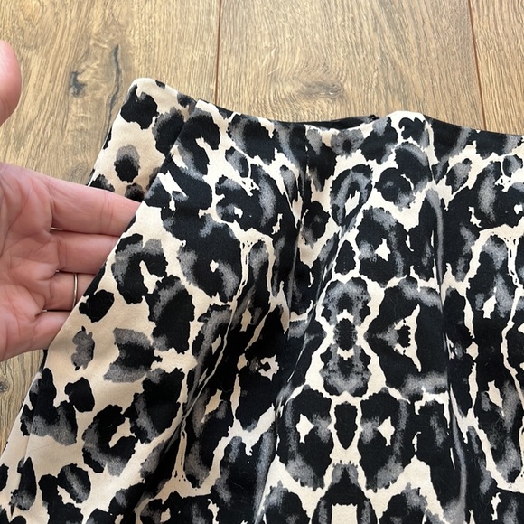 Mossimo slim animal print pencil skirt with pockets - Picture 5 of 5